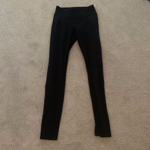 Black Lululemon leggings
